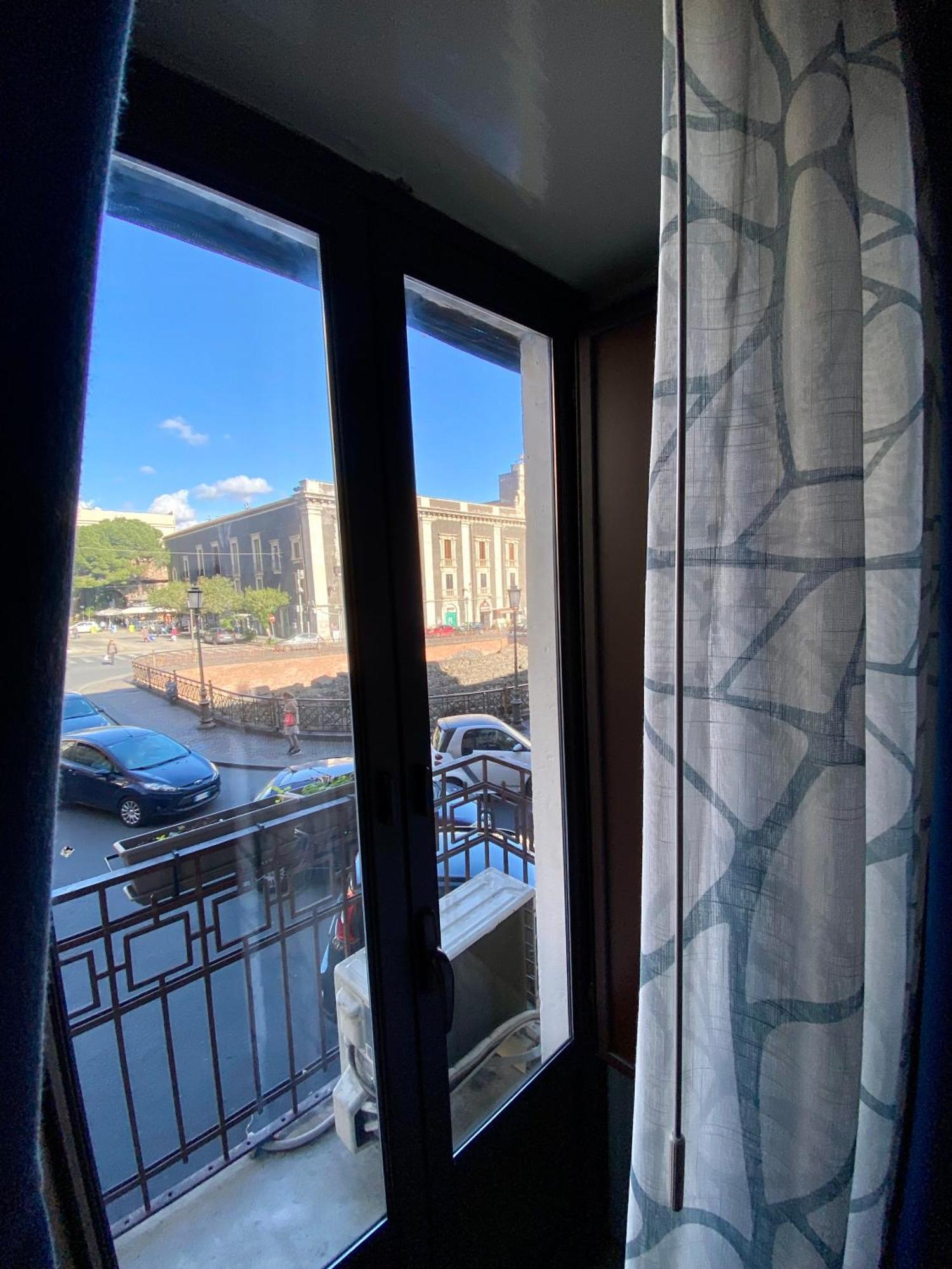 Casitta Stesicoro Apartment คาตาเนีย ภายนอก รูปภาพ